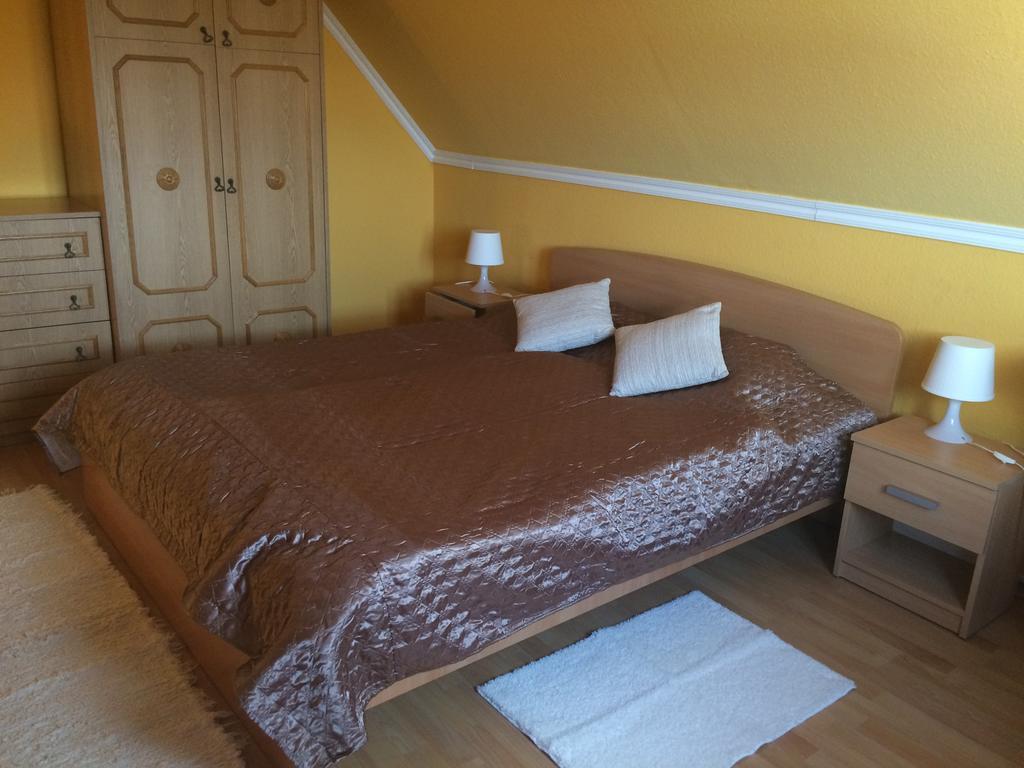 Kamilla Apartman Fonyód Exteriör bild